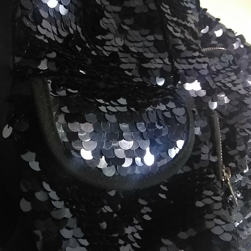 Pink Victoria's Secret sequin backpack - Picture 5 of 16